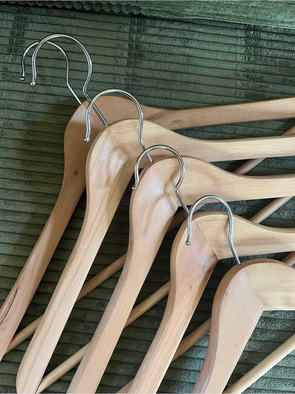 Natural Wood Suit Hangers with hanging bar - Set of 5